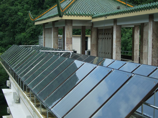 苏州太阳能热水工程,大型太阳能集热器建设