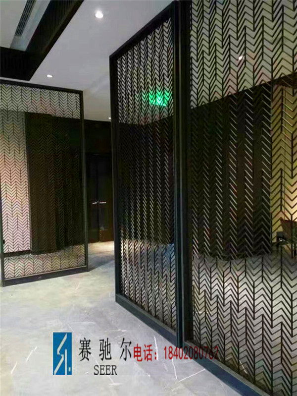 不锈钢镂空时尚花格 黑钛不锈钢装饰效果图