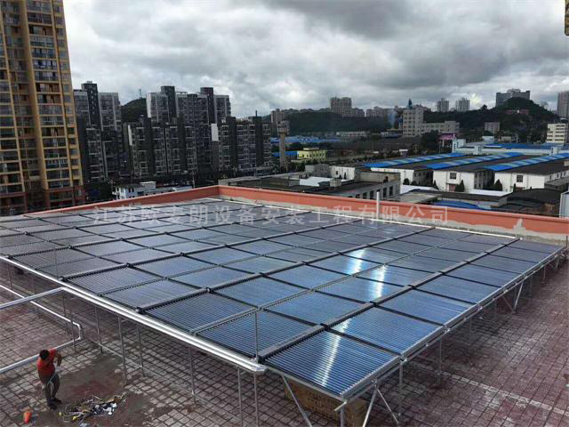 贵州贵阳安顺学院大型太阳能热水工程