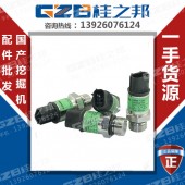 福田雷沃RH22-61B000012A0 贵州挖机260压力传感器