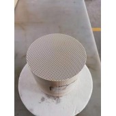 蜂窝陶瓷微波干燥烧成设备,微波加热方式有独特效果